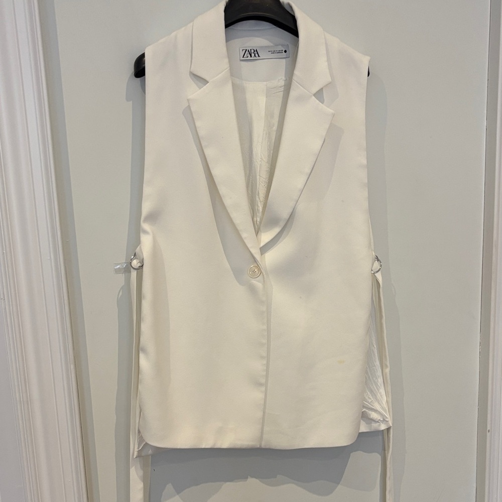 Zara Cream Sleeveless Blazer Vest
